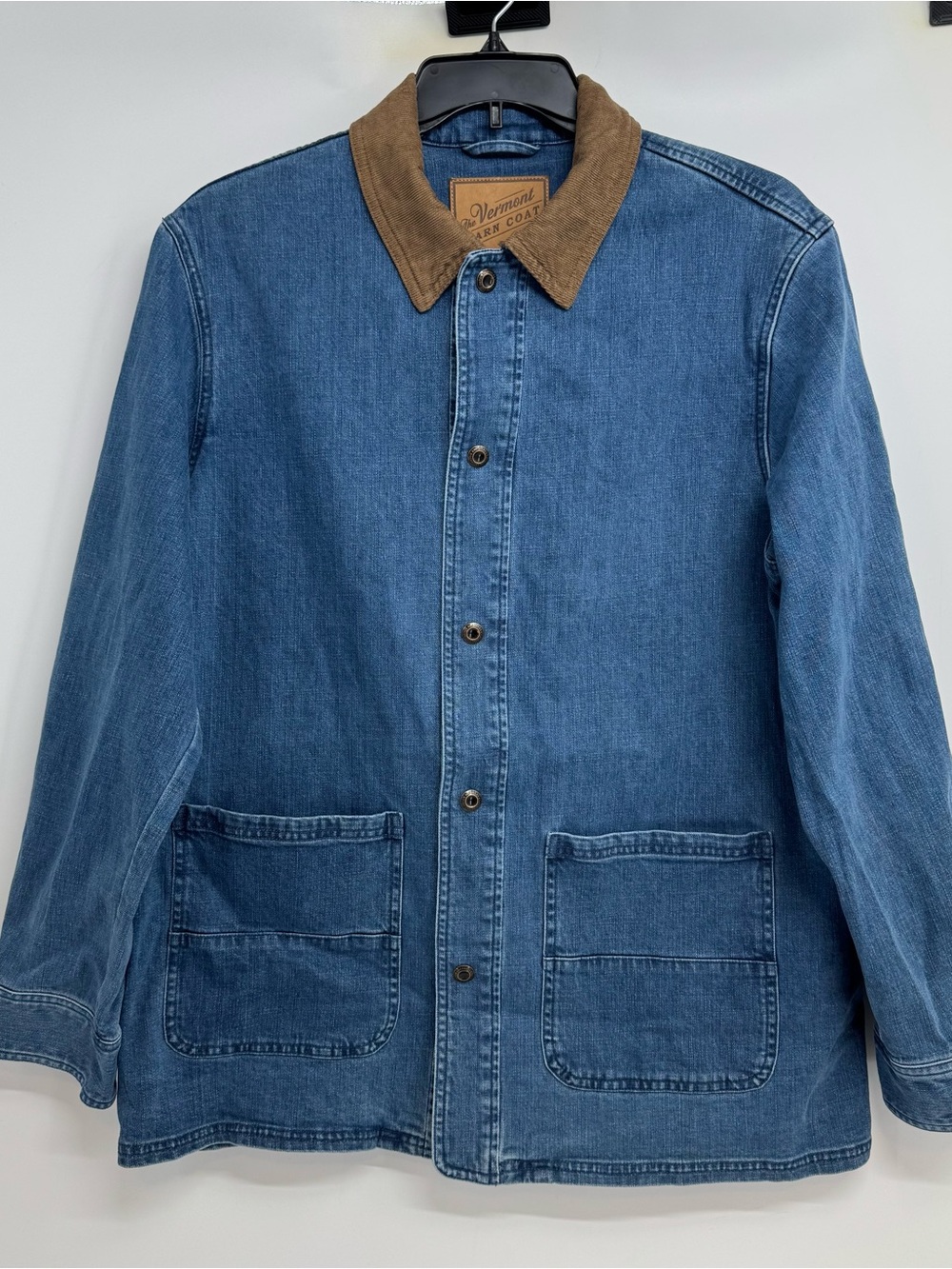 The Vermont Barn Coat Men's L Blue Denim Corduroy Collar Work Barn Chore Coat